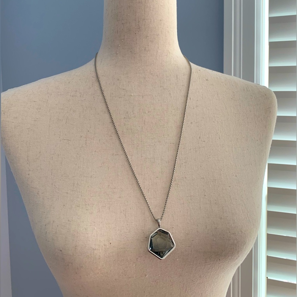 NWT Kendra Scott Vanessa Necklace